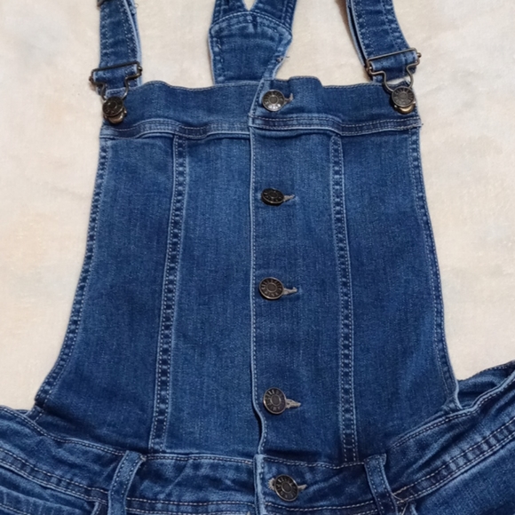 Overall - Picture 4 of 5